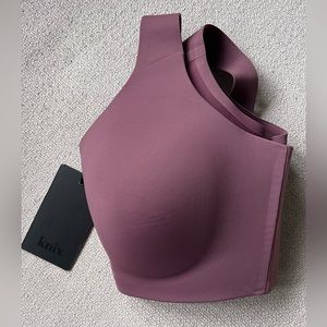 Knix sports bra size 4 NWT